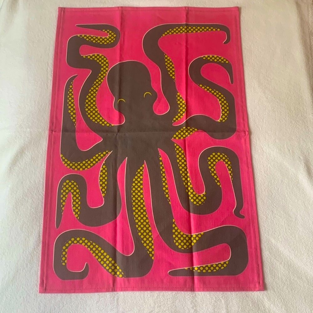 NEW handmade tea towel pop octopus tea towel 16”x24”